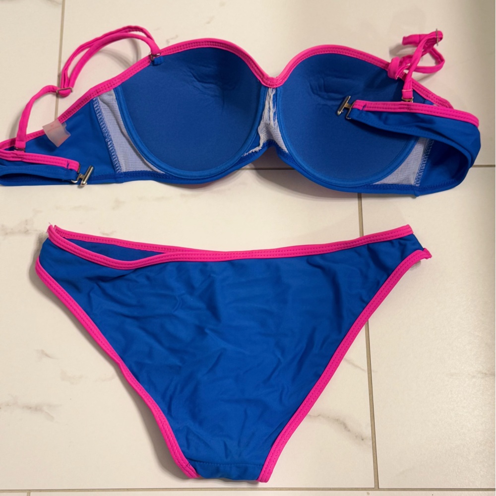 Bikini Set - Picture 3 of 4